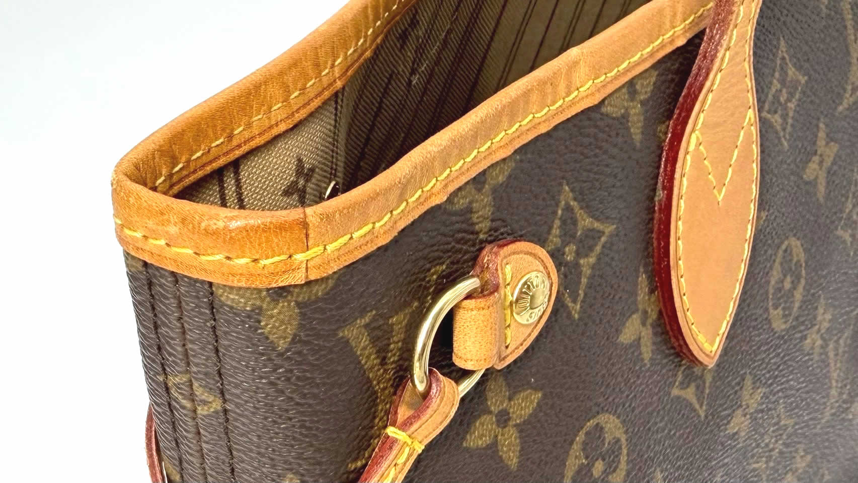 LOUIS VUITTON M41245 バッグ上部のアップ画像