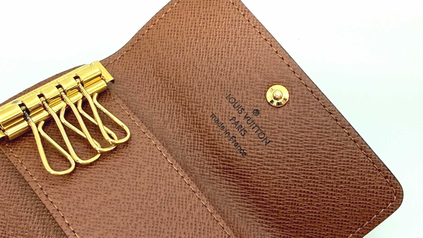 LOUIS VUITTON M69517